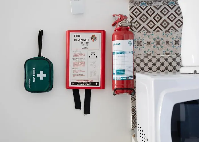 Habitación en casa particular F5 2, Private Two Single Beds Shared Bathroom In Shared Flat *